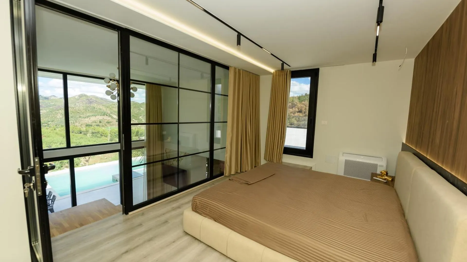 Villa 30 Kote Albania