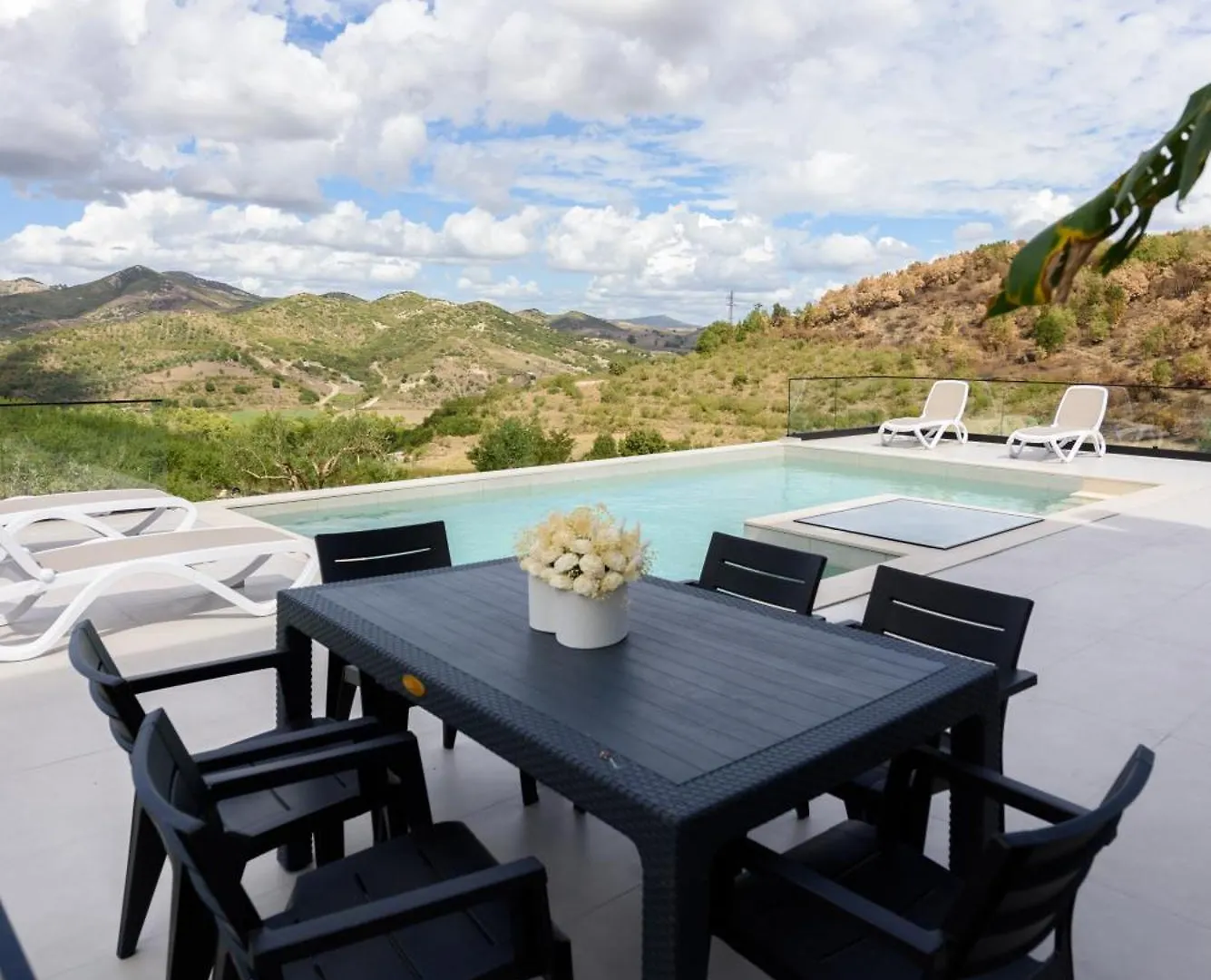 Villa 30 Kote Albania